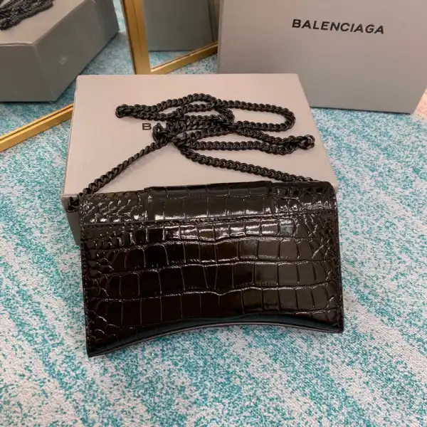 Aaa replica bags BALENCIAGA HOURGLASS WALLET ON CHAIN 0126