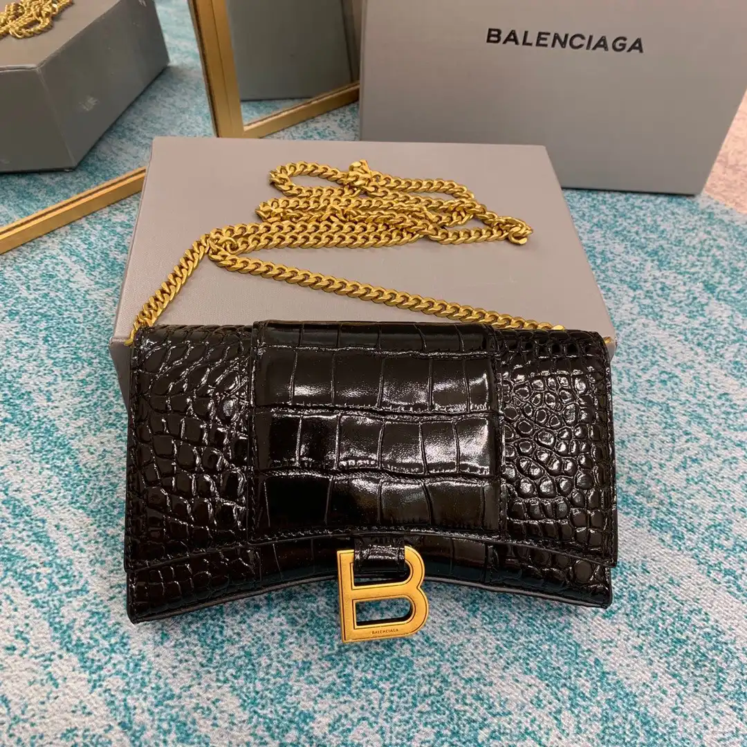 Aaa replica ru BALENCIAGA HOURGLASS WALLET ON CHAIN 0126