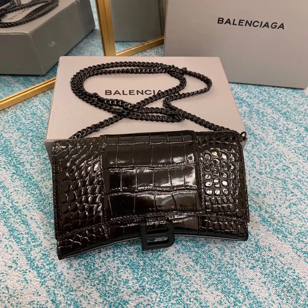 Aaa replica bags BALENCIAGA HOURGLASS WALLET ON CHAIN 0126