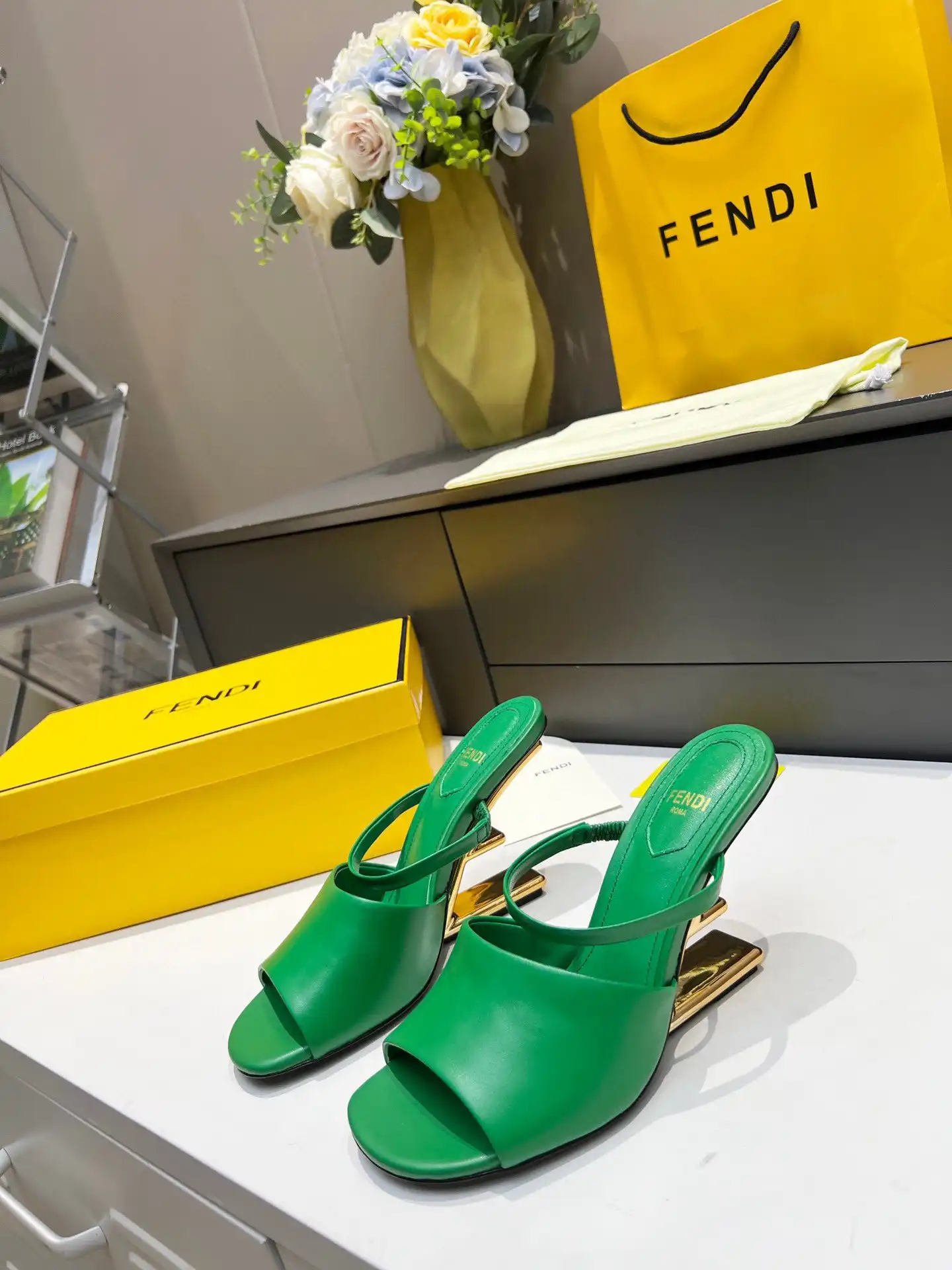 Fendi First 0123