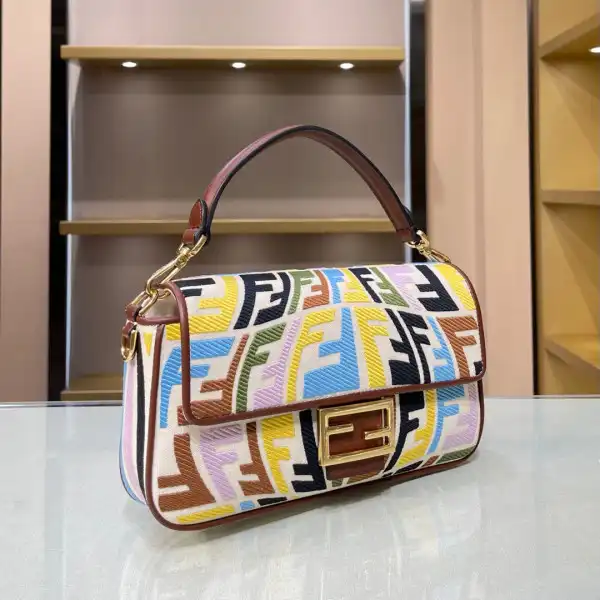 Aaa replica bags FENDI BAGUETTE 0125