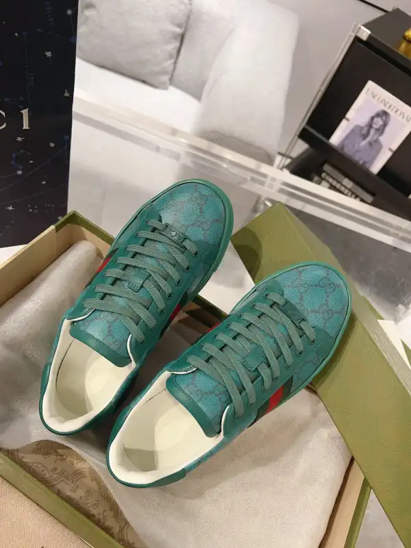 Aaa replica bags GUCCI SNEAKER 0123