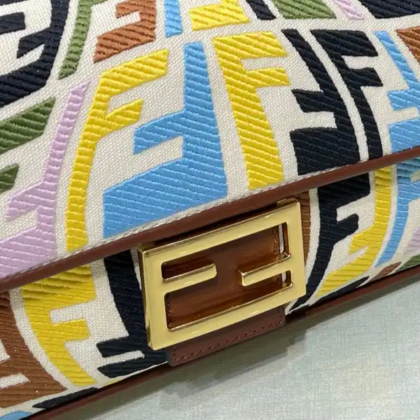 Aaa replica bags FENDI BAGUETTE 0125