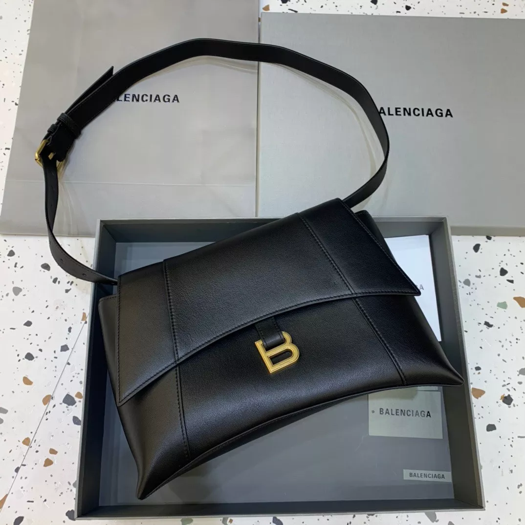 BALENCIAGA DOWNTOWN MEDIUM SHOULDER BAG 0121