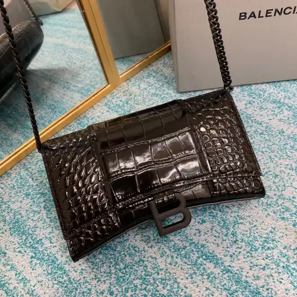 Aaa replica bags BALENCIAGA HOURGLASS WALLET ON CHAIN 0126