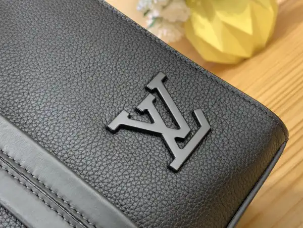 Aaa replica bags LOUIS VUITTON  Aerogram Tote 0122