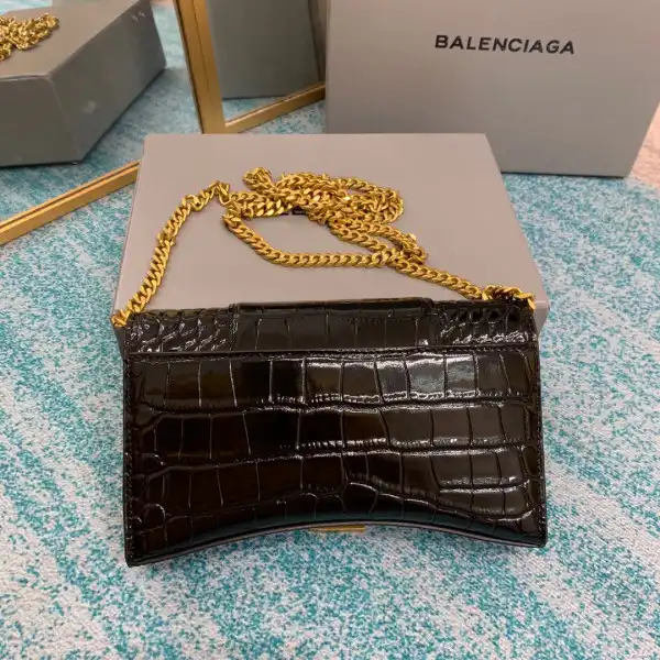 Aaa replica ru BALENCIAGA HOURGLASS WALLET ON CHAIN 0126