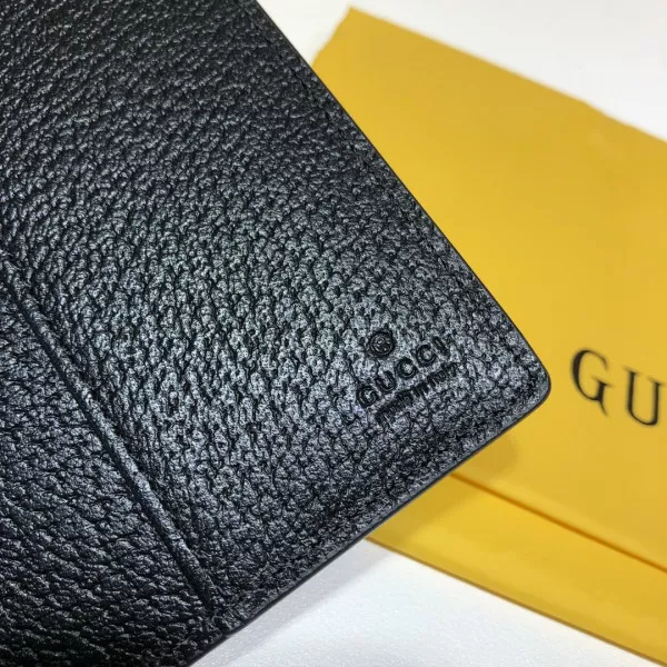 Aaa replica ru GUCCI Off The Grid passport case 0115