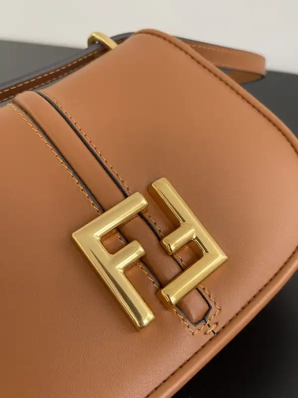 Aaa replica ru Fendi C'mon -21*6.5*15CM 0125