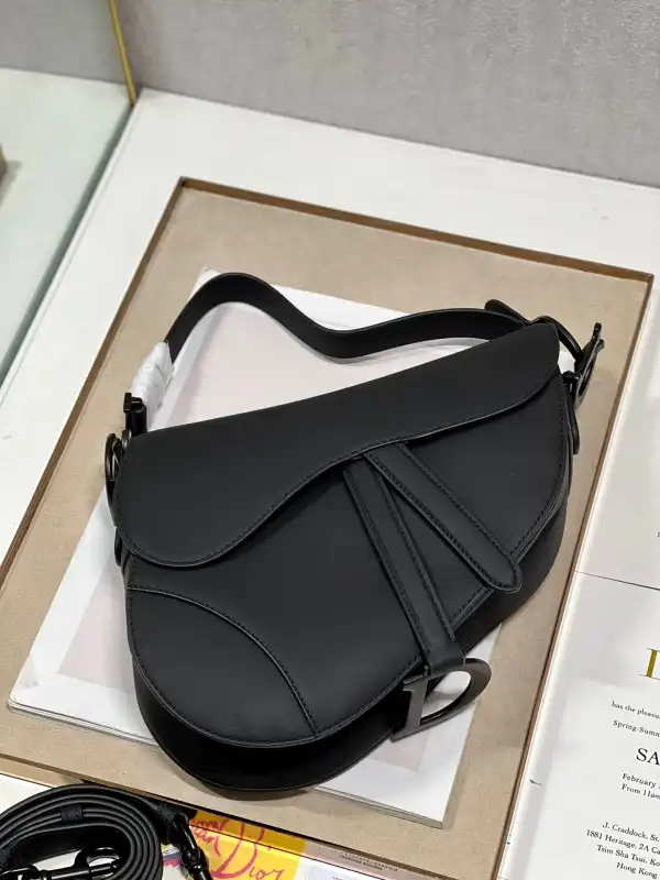 Aaa replica bags DIRO SADDLE BAG WITH STRAP-25.5-20-6.5CM 0131