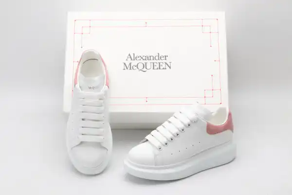 Aaa replica bags ALEXANDER MCQUEEN Oversized Sneaker 0127