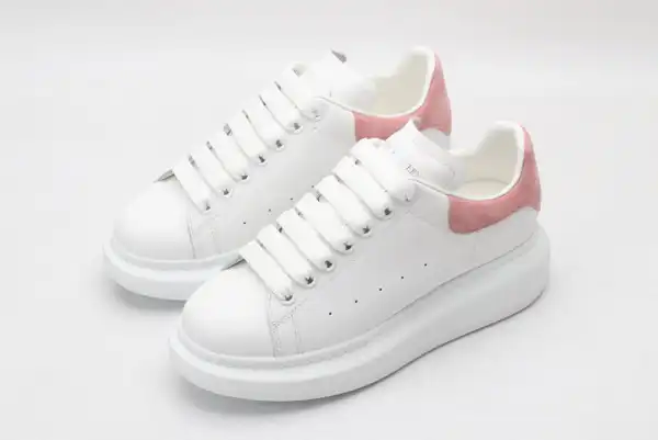 Aaa replica bags ALEXANDER MCQUEEN Oversized Sneaker 0127