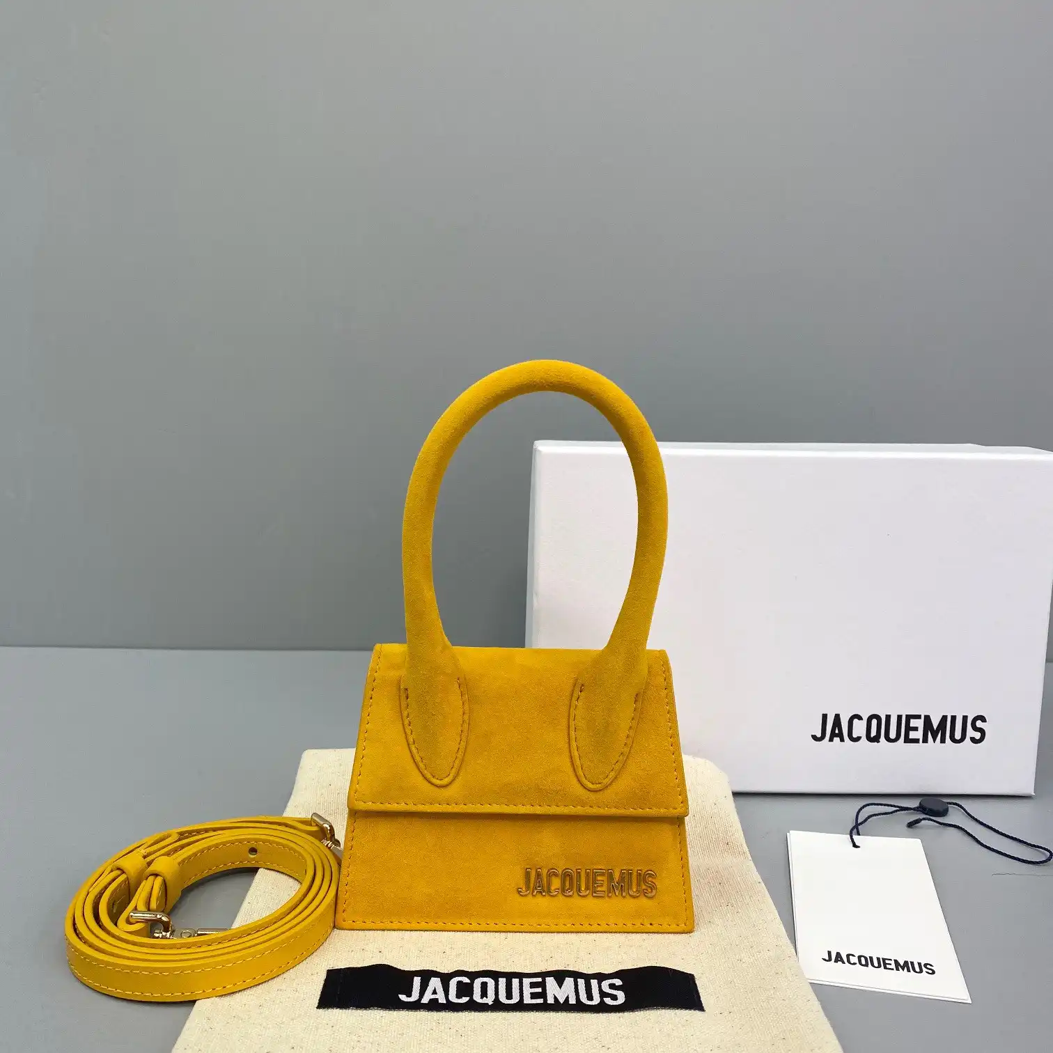 JACQUEMUS Le Chiquito Mini Bag 0127