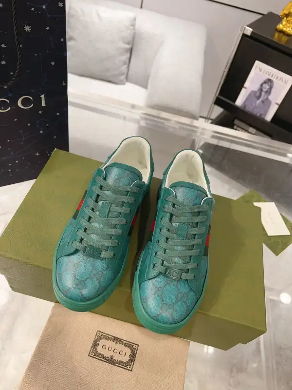 Aaa replica bags GUCCI SNEAKER 0123