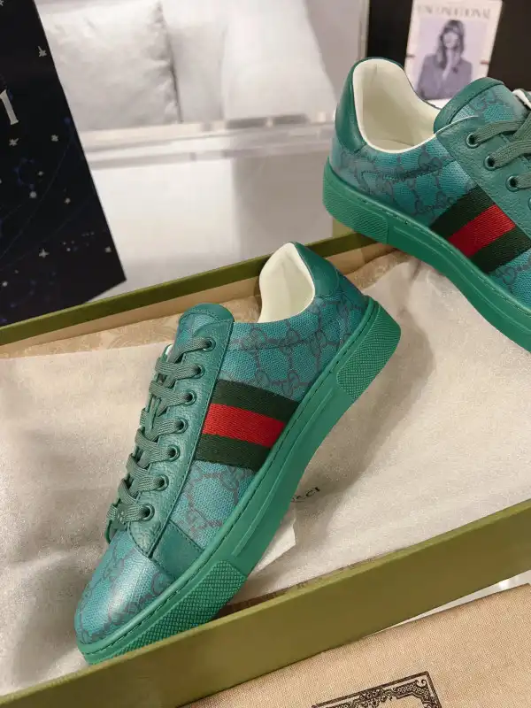 Aaa replica bags GUCCI SNEAKER 0123