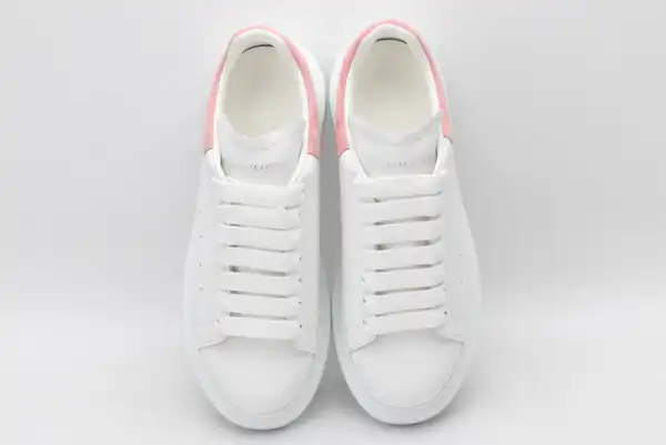 Aaa replica bags ALEXANDER MCQUEEN Oversized Sneaker 0127