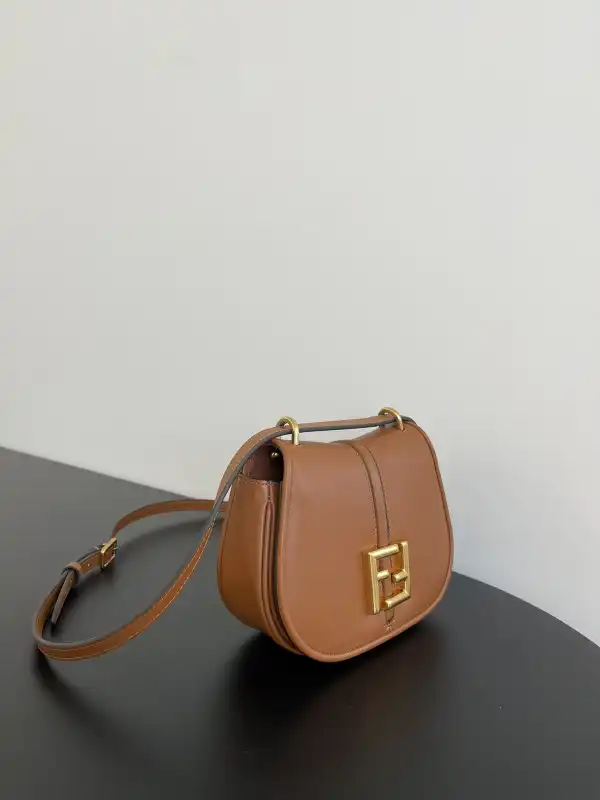 Aaa replica ru Fendi C'mon -21*6.5*15CM 0125