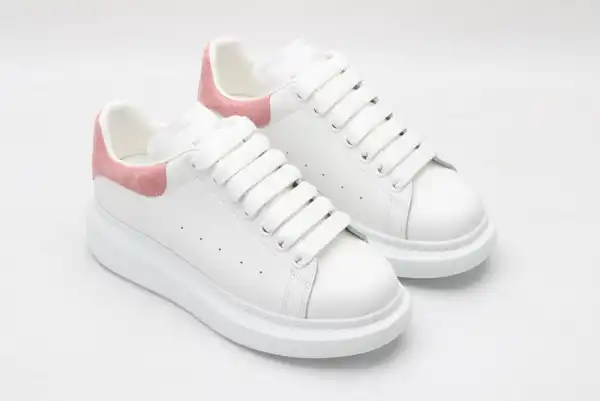 Aaa replica bags ALEXANDER MCQUEEN Oversized Sneaker 0127