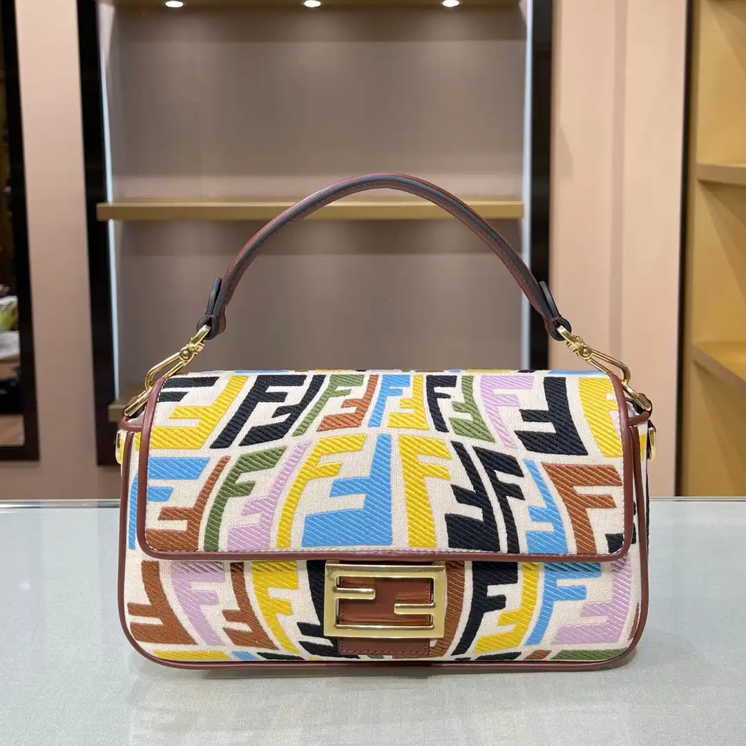 Aaa replica bags FENDI BAGUETTE 0125