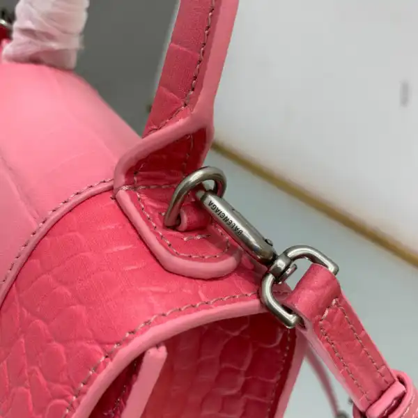 Aaa replica ru BALENCIAGA HOURGLASS 0126