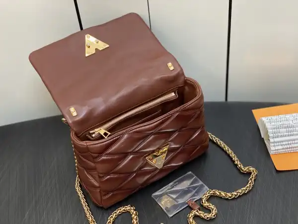 Aaa replica ru LOUIS VUITTON GO-14 MM 0130