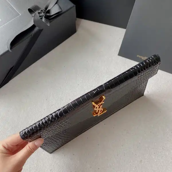 Aaa replica ru YSL UPTOWN POUCH 0129