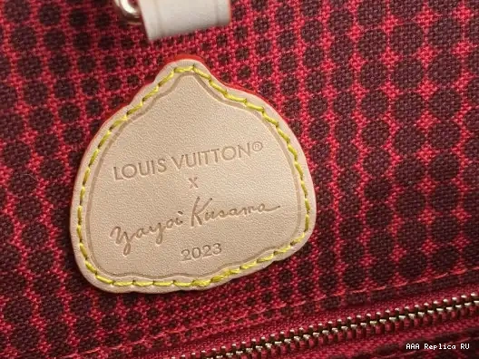 Aaa replica ru VUITTON YK LOUIS X MM ONTHEGO 0227