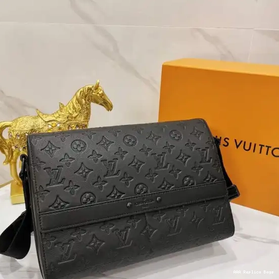 Aaa replica ru MESSENGER SPRING LOUIS VUITTON 0224