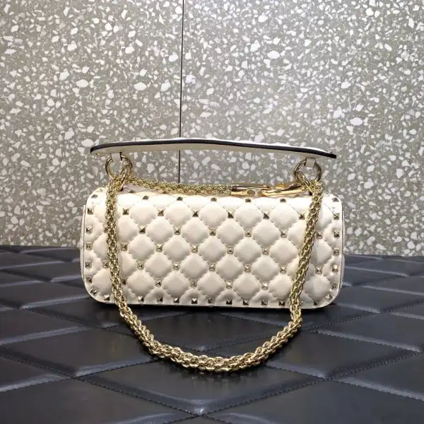 Aaa replica ru VALENTINO ROCKSTUD SPIKE SHOULDER BAG IN CRACKLE-EFFECT METALLIC 0206