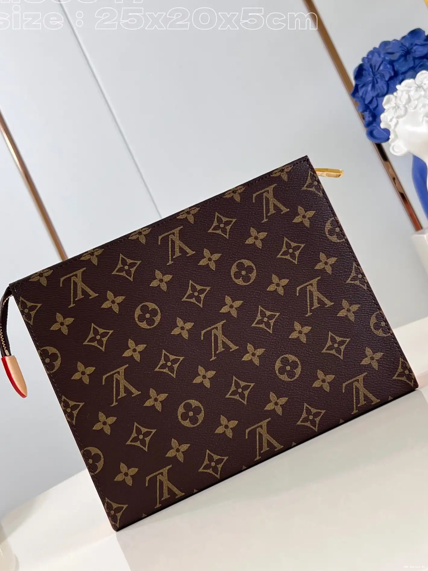 LOUIS VUITTON Poche Toilette-25*20*5.5cm 0222