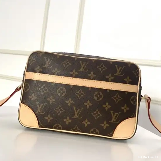 Aaa replica ru MESSENGER BAG VUITTON LOUIS 0227