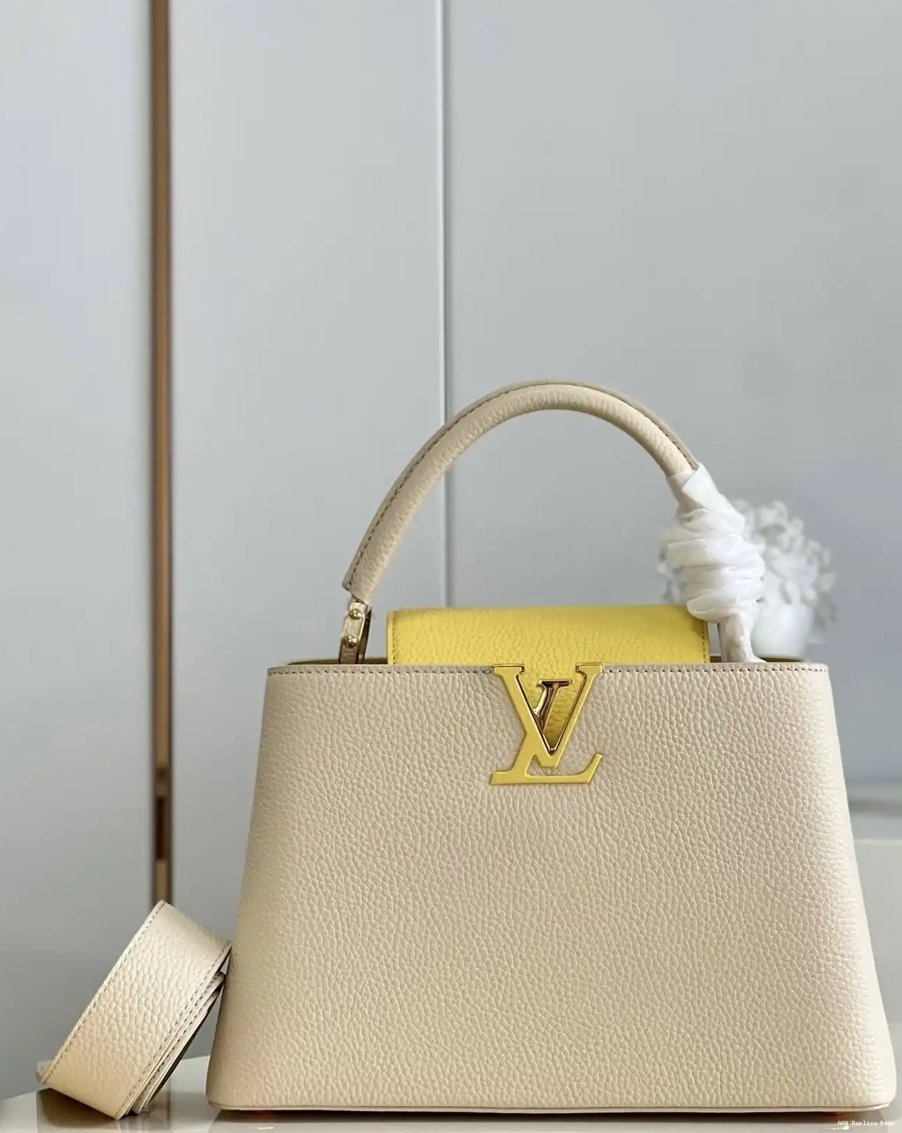 Aaa replica bags CAPUCINES VUITTON MM LOUIS 0225