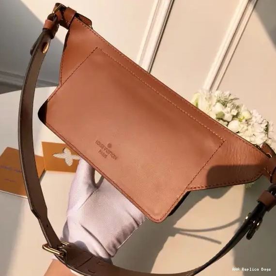 Aaa replica bags Bag（2019 Vuitton Show） Belt Louis Spring 0226