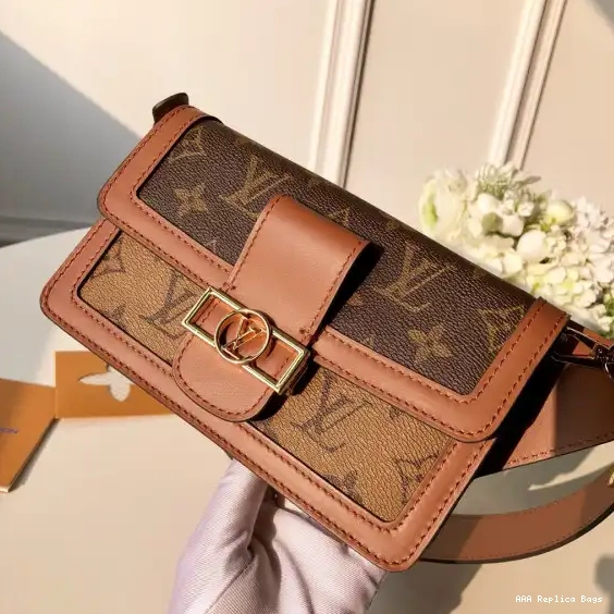 Aaa replica bags Bag（2019 Vuitton Show） Belt Louis Spring 0226