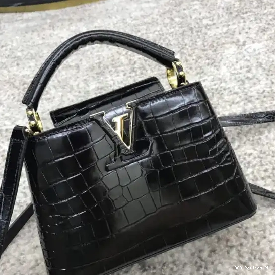 Aaa replica bags LOUIS MINI CAPUCINES VUITTON 0228