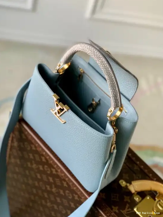 Aaa replica ru VUITTON LOUIS CAPUCINES BB 0214