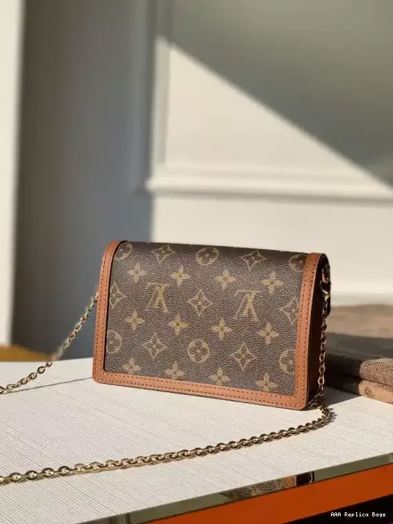 Aaa replica ru VUITTON WALLET DAUPHINE V CHAIN LOUIS 0207