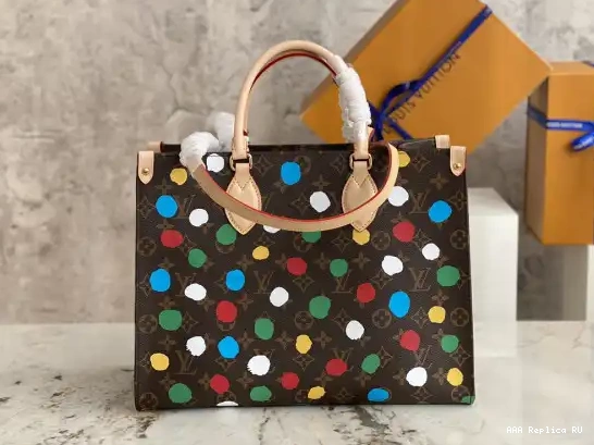 Aaa replica ru VUITTON YK LOUIS X MM ONTHEGO 0227