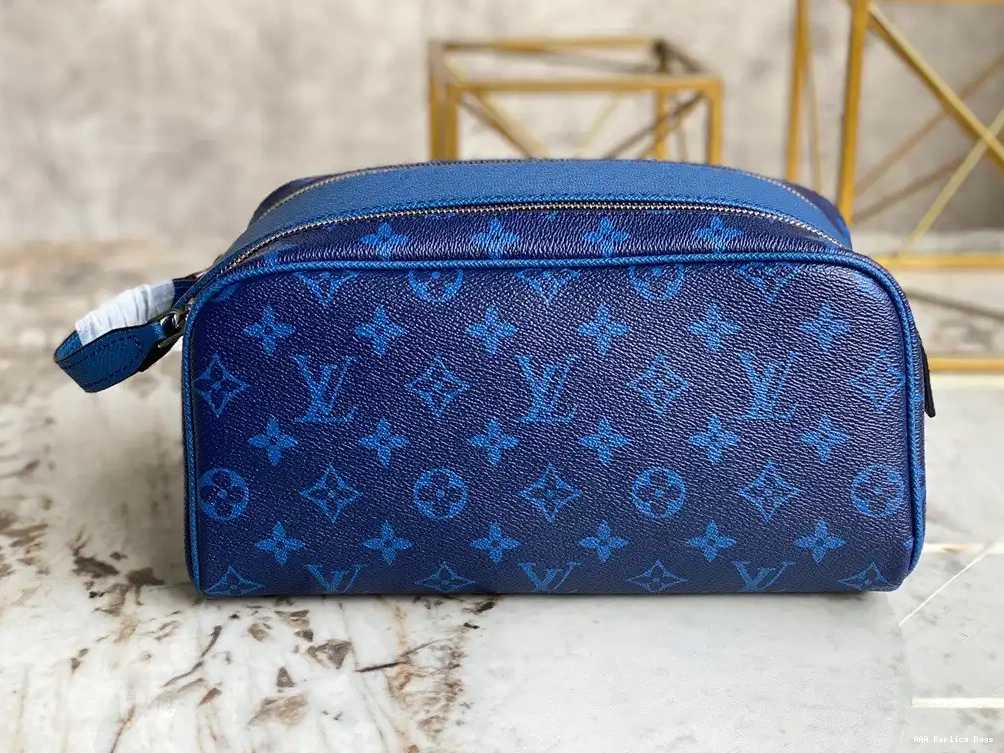 Aaa replica ru TOILET DOPP LOUIS KIT POUCH VUITTON 0223