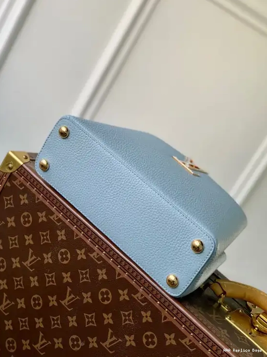 Aaa replica ru VUITTON LOUIS CAPUCINES BB 0214