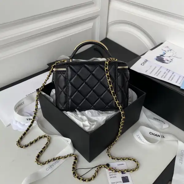 Aaa replica bags CL VANITY WITH CHAIN 0204