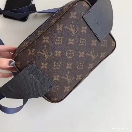 Aaa replica ru Vuitton Louis Messenger 0221