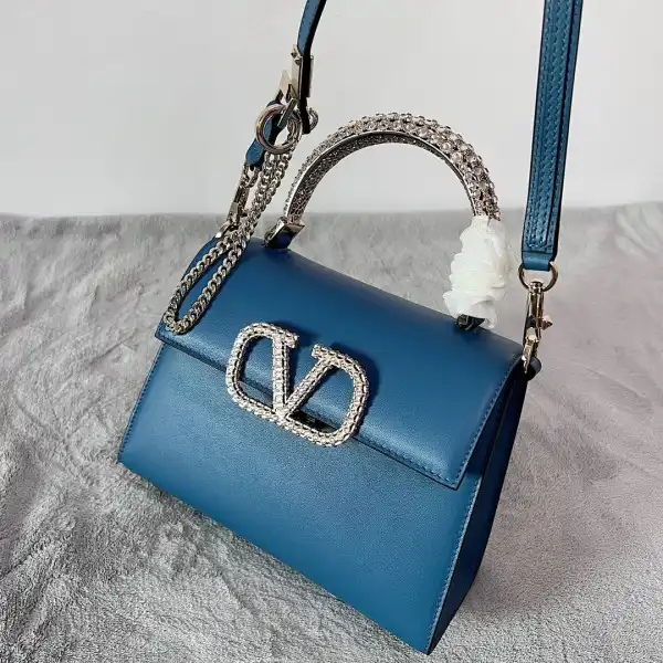 Aaa replica bags VALENTINO SMALL VSLING GRAINY CALFSKIN HANDBAG 0206