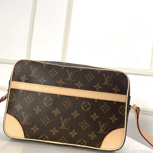 Aaa replica ru MESSENGER BAG VUITTON LOUIS 0227