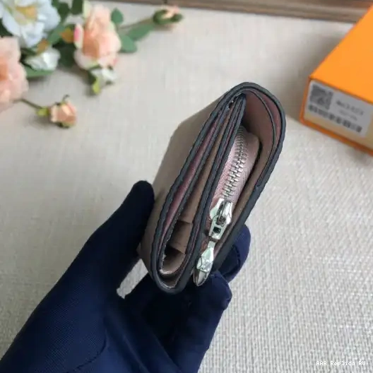 Aaa replica ru VUITTON TWIST WALLET LOUIS 0227