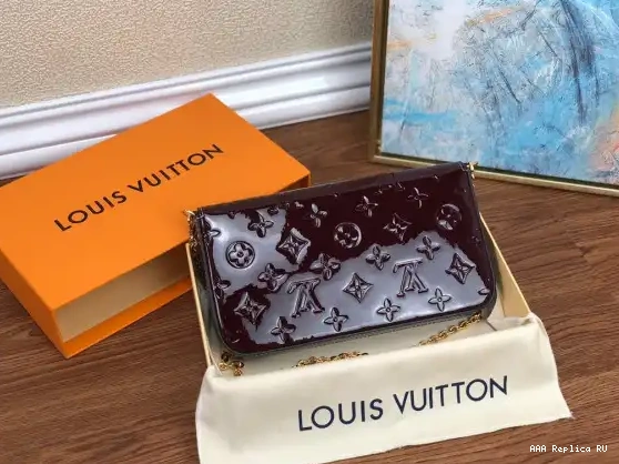 Aaa replica ru POCHETTE FÉLICIE LOUIS VUITTON 0212