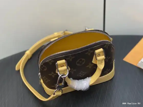 Aaa replica ru VUITTON Nano LOUIS Alma-18*12*8cm 0215