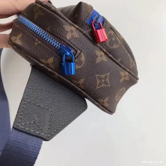 Aaa replica ru Vuitton Louis Messenger 0221