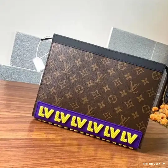 Aaa replica ru LOUIS POCHETTE VUITTON MM VOYAGE 0215