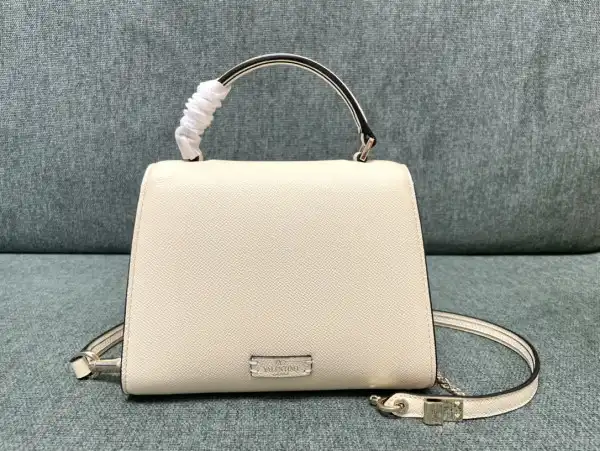 Aaa replica bags VALENTINO SMALL VSLING GRAINY CALFSKIN HANDBAG 0206